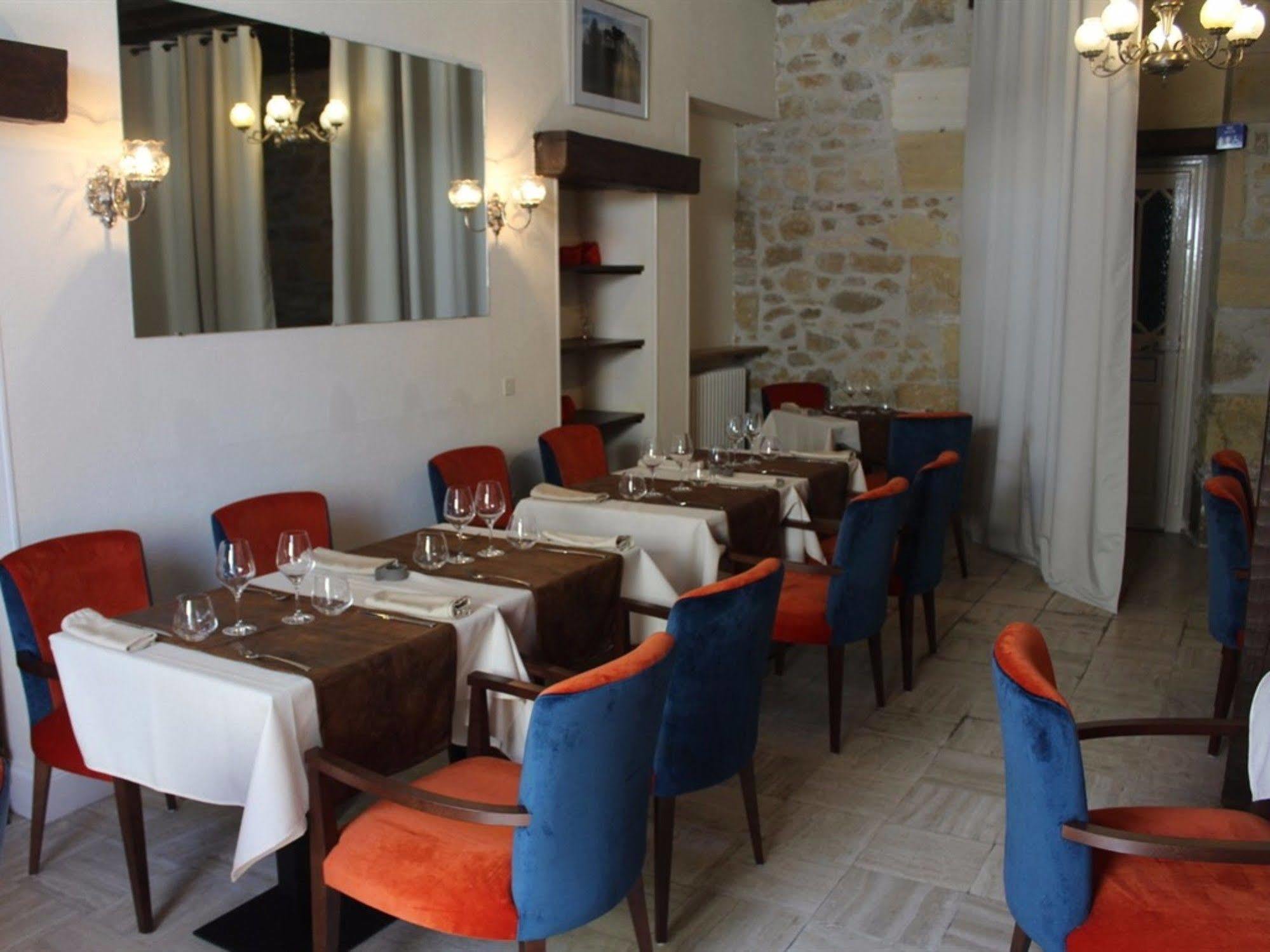 Hotel De France Et De Russie Thiviers エクステリア 写真